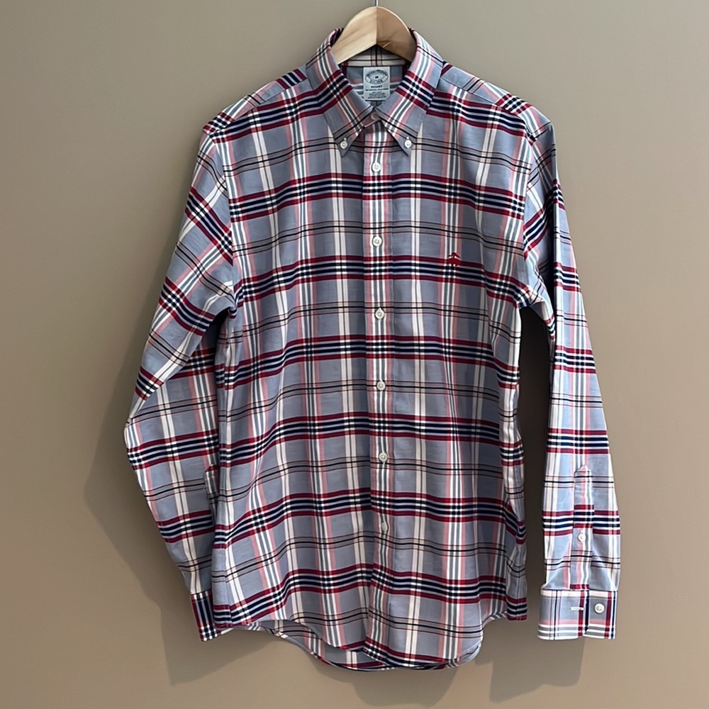 Brooks Brothers Regent Collared Dress Shirt - Medium